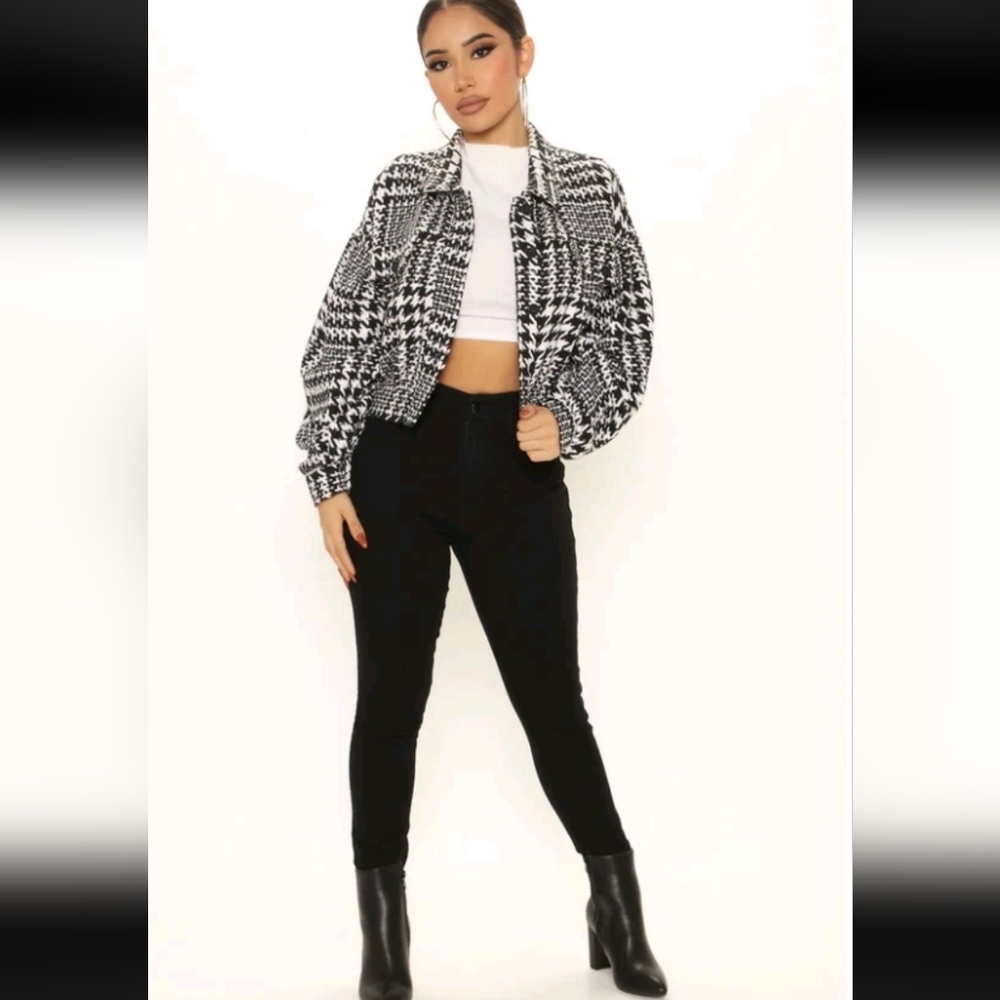 Fashion Nova Black & White Houndstooth Jacket M-EUC-zara-h&m-commense